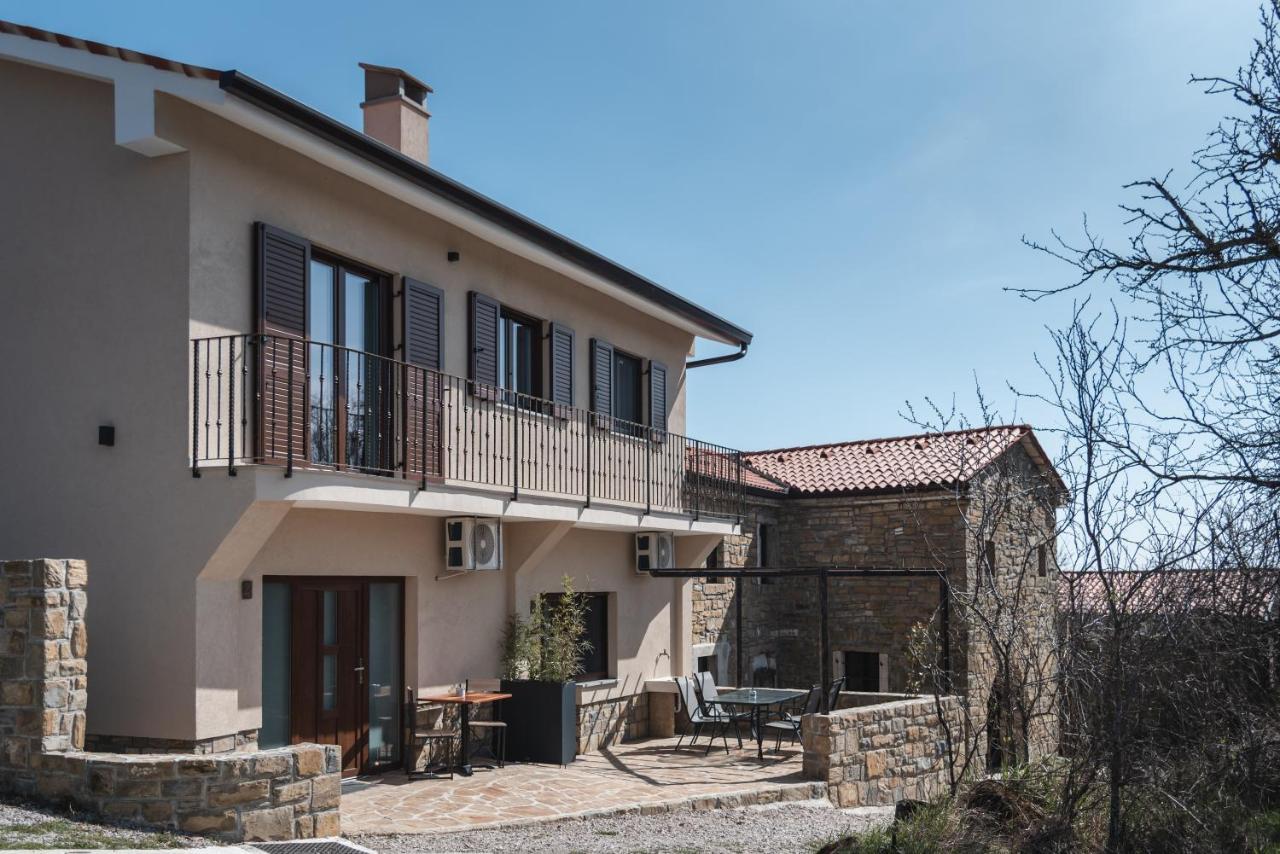 Hisa Kapis With Hot Tube Apartment Koper Exterior photo