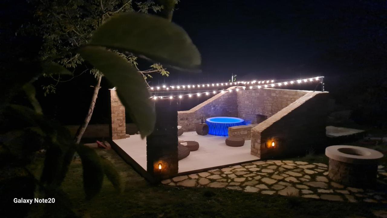 Hisa Kapis With Hot Tube Apartment Koper Exterior photo