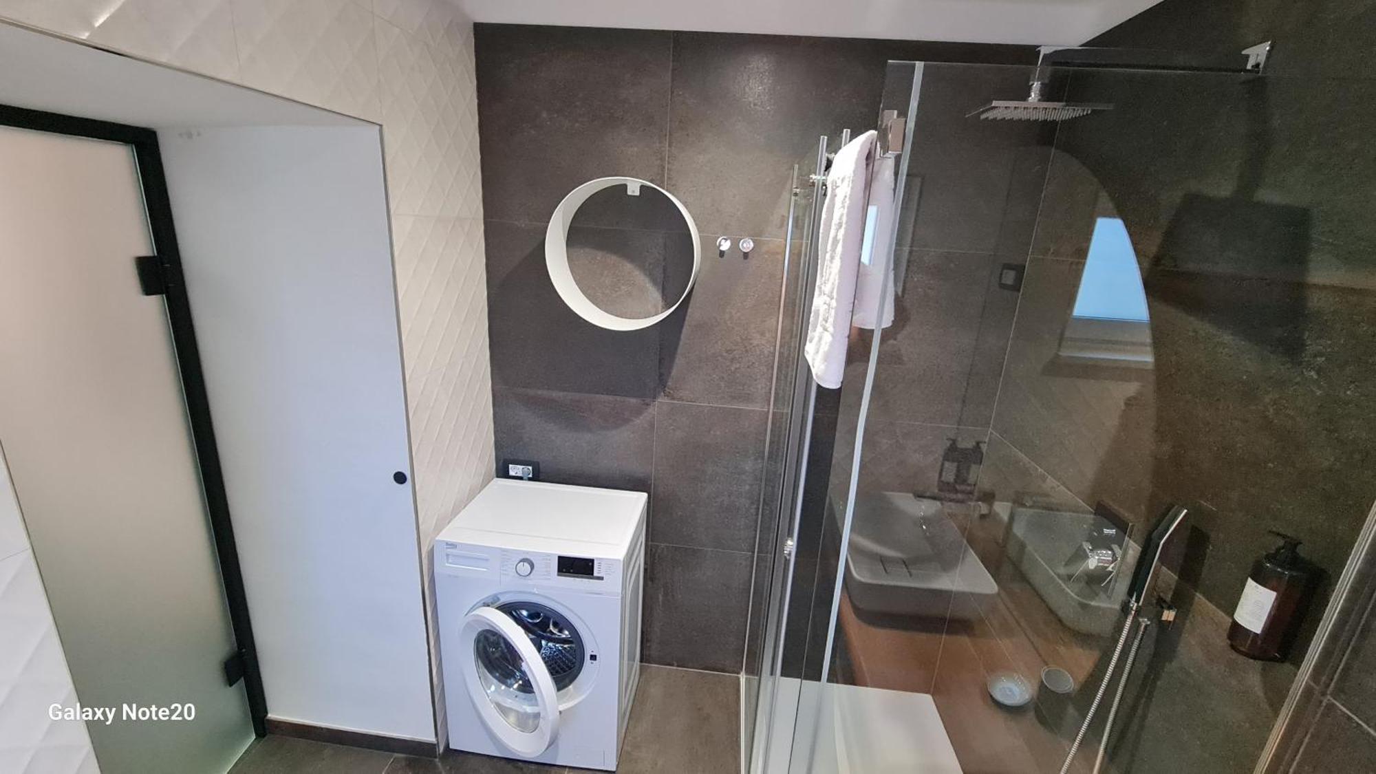 Hisa Kapis With Hot Tube Apartment Koper Exterior photo