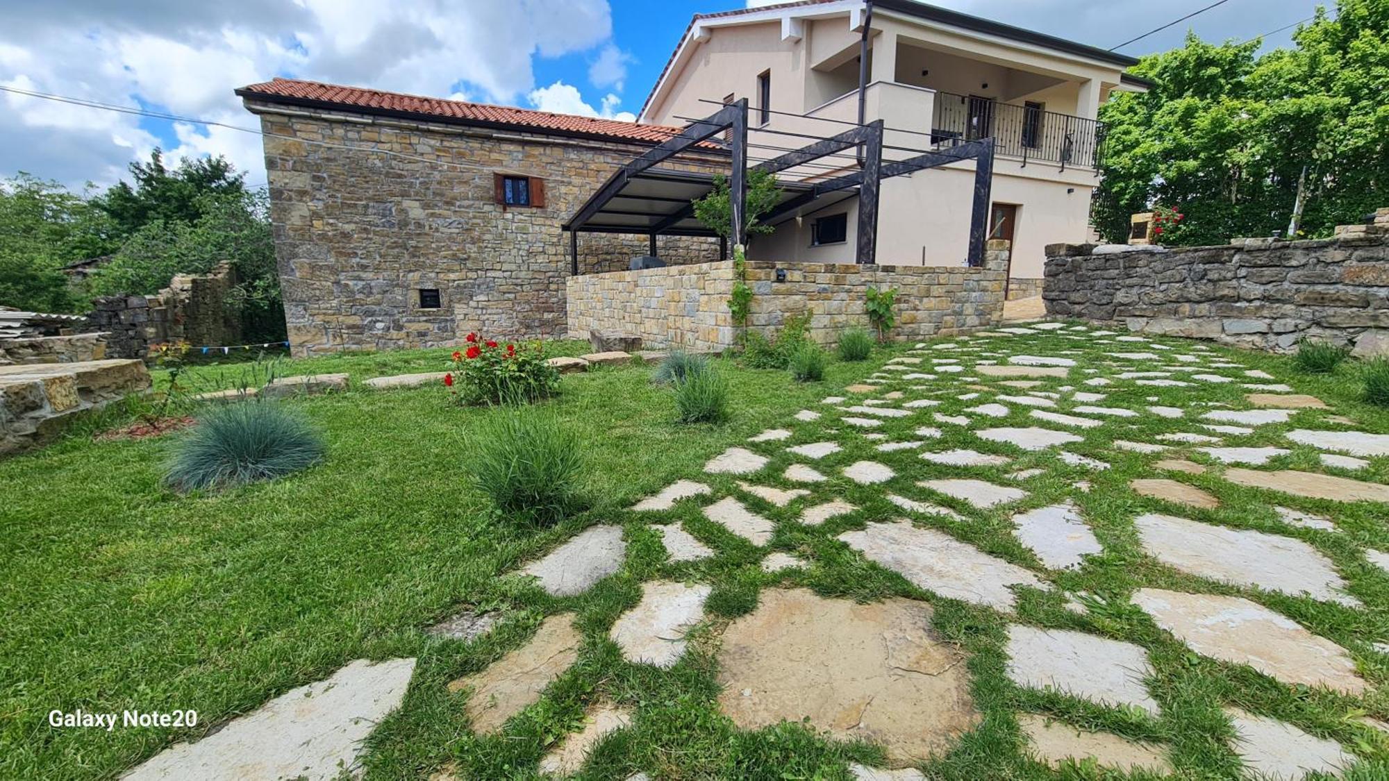 Hisa Kapis With Hot Tube Apartment Koper Exterior photo